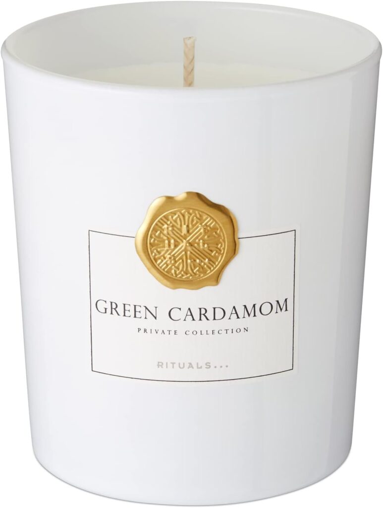Bougie parfumée pour une ambiance chaleureuse, idéale pour la détente et le bien-être