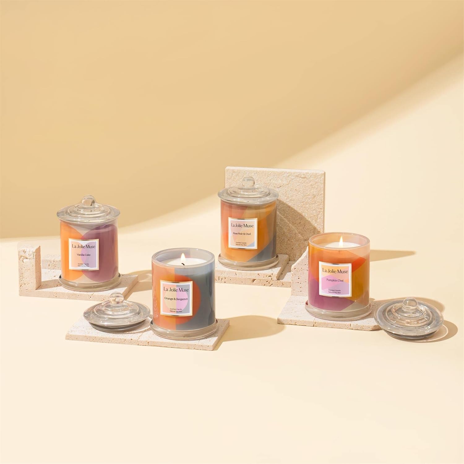 Bougie parfumée pour une décoration élégante, créant une ambiance chaleureuse – Image 6