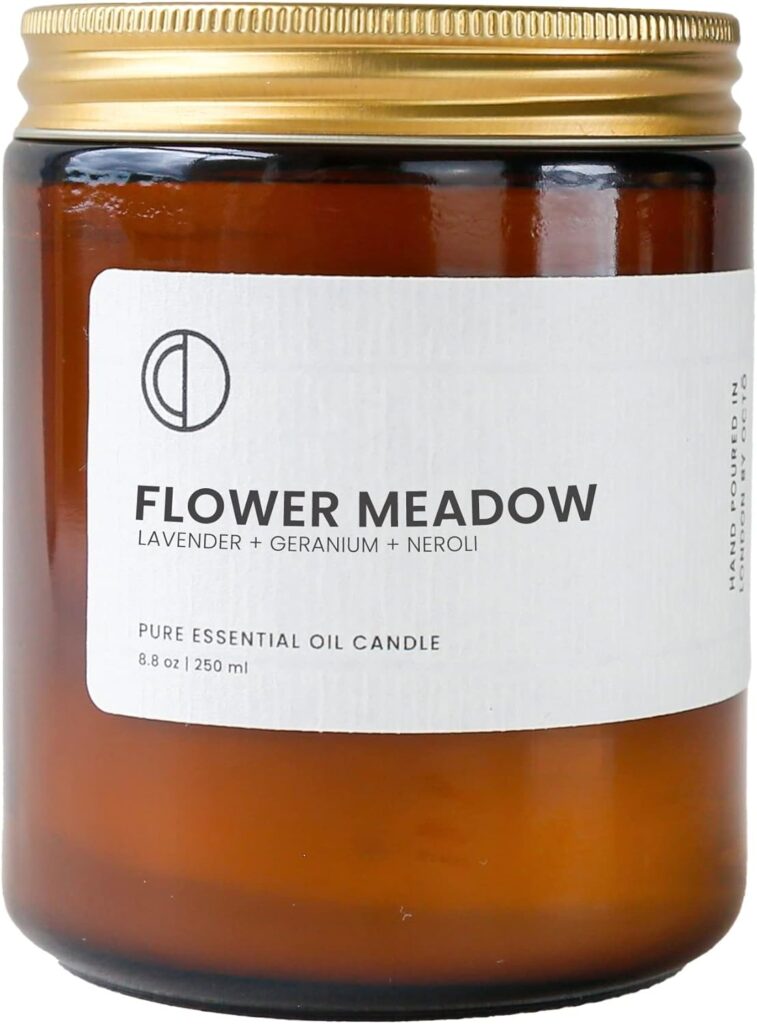 Bougie parfumée pour une ambiance chaleureuse et relaxante
Idéale pour la décoration et les moments de détente