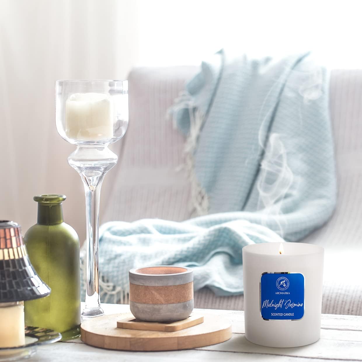 Bougie parfumée pour une décoration élégante, créant une ambiance chaleureuse – Image 7