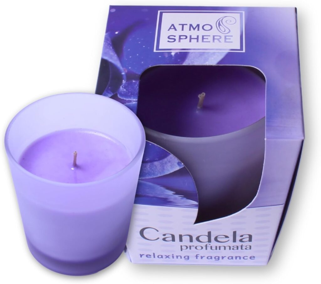 Bougie parfumée pour une ambiance chaleureuse, idéale pour la détente et la décoration
