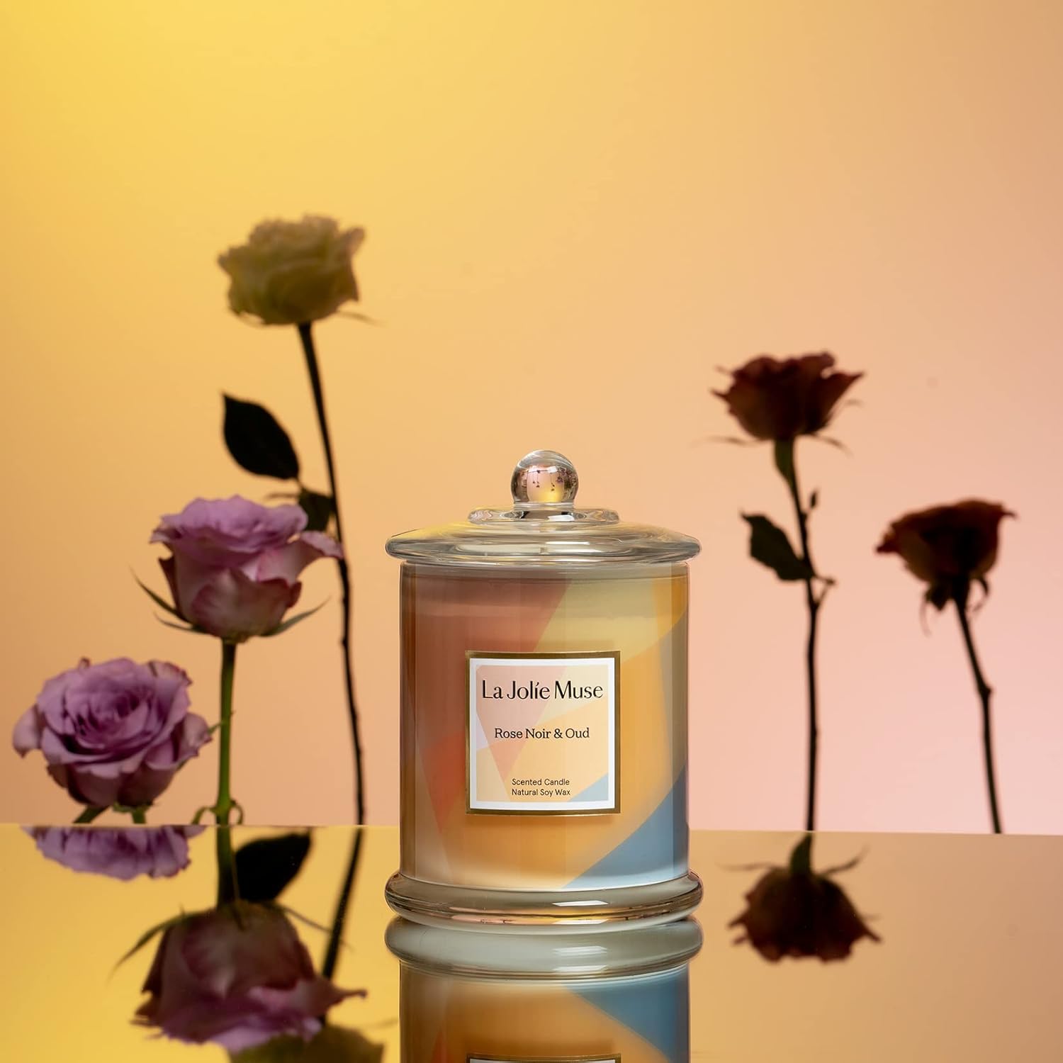 Bougie parfumée pour une décoration élégante, créant une ambiance chaleureuse – Image 4