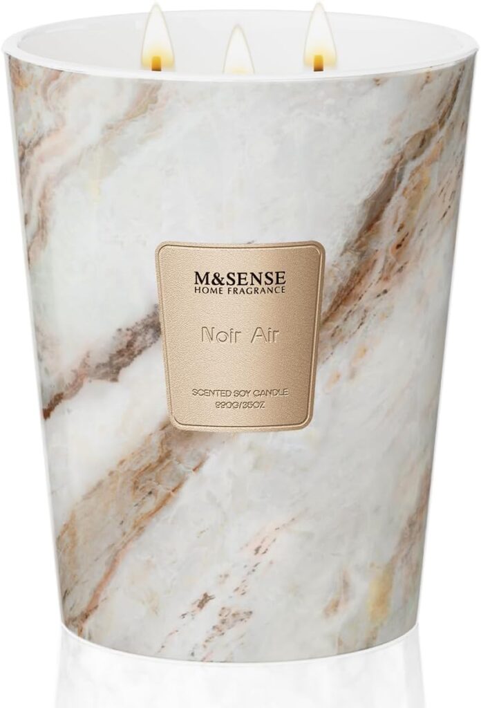 Bougie parfumée pour une décoration élégante, apportant une ambiance chaleureuse