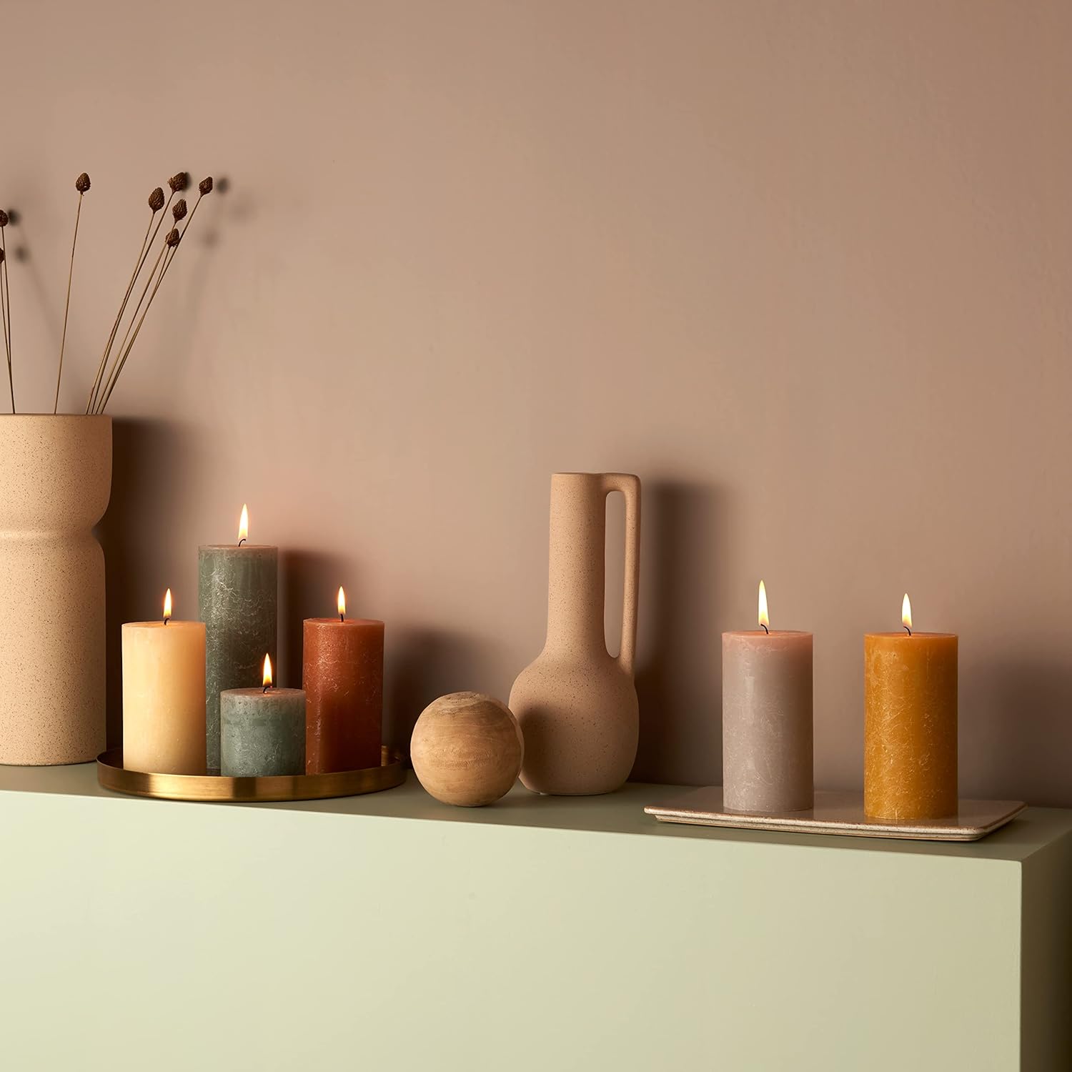 Bougie parfumée pour une décoration élégante, créant une ambiance chaleureuse – Image 2
