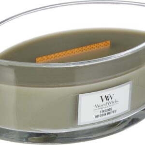 Bougie parfumée pour une décoration apaisante, créant une ambiance chaleureuse