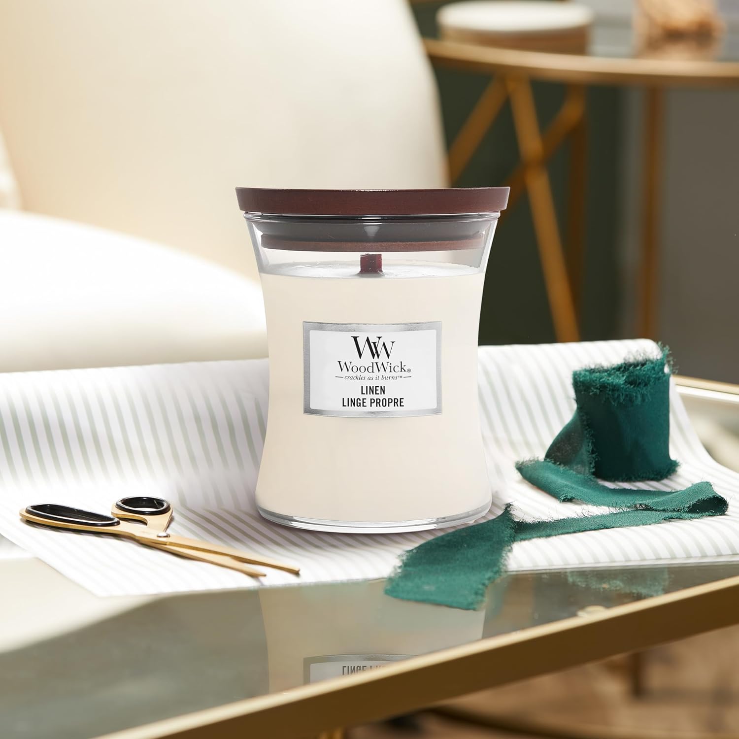 Bougie parfumée pour une ambiance chaleureuse dans votre salon – Image 5