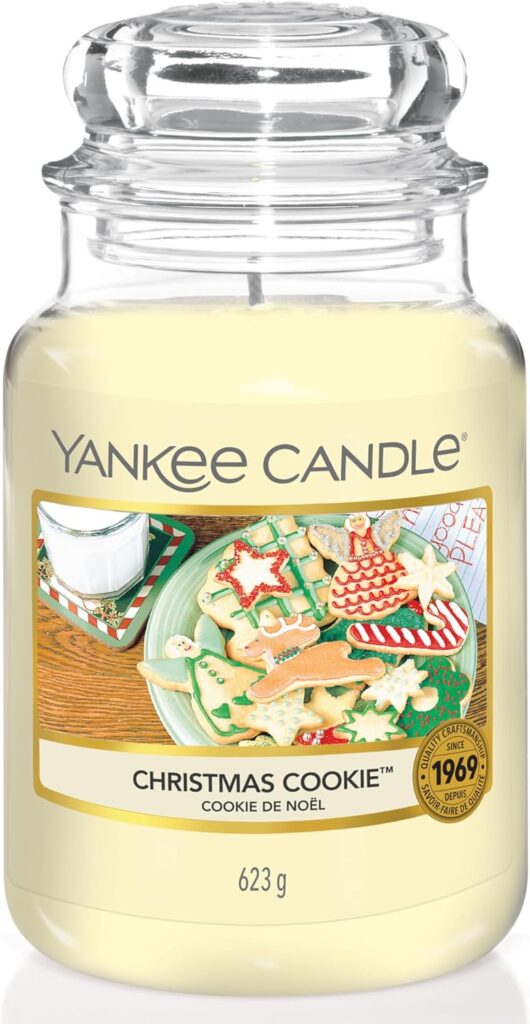Bougie parfumée pour une décoration apaisante, créant une ambiance chaleureuse