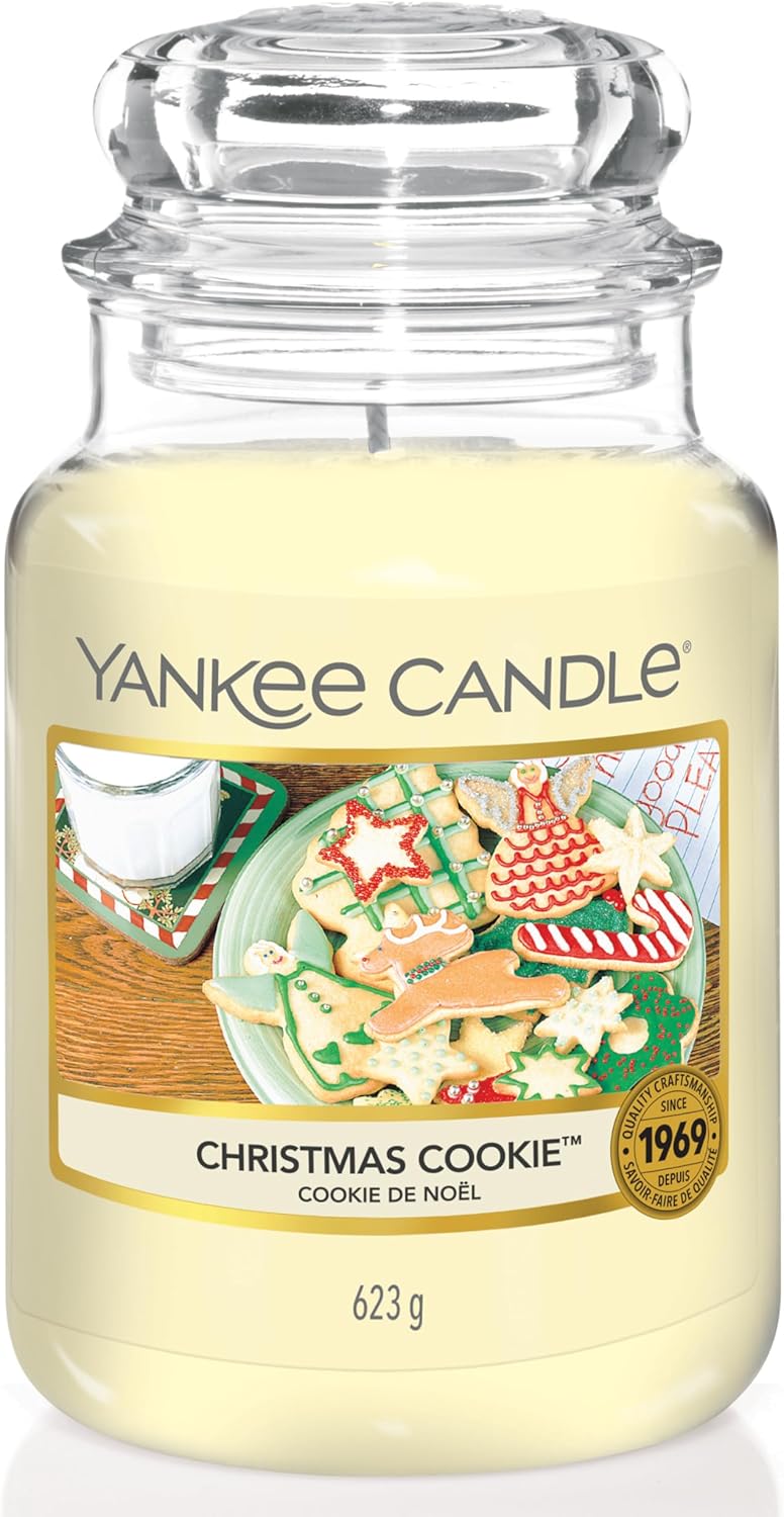 Bougie parfumée pour une décoration apaisante, créant une ambiance chaleureuse