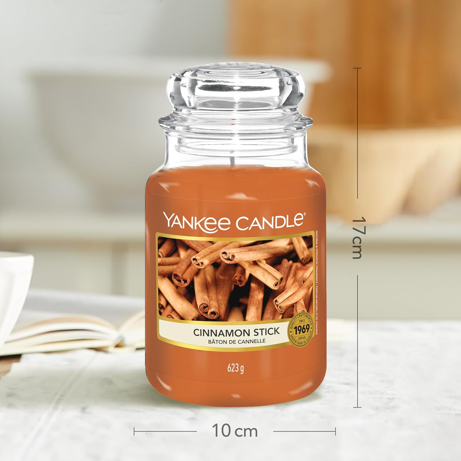 Bougie parfumée pour une ambiance chaleureuse et relaxante
Idéale pour la décoration intérieure ou comme cadeau apaisant – Image 4