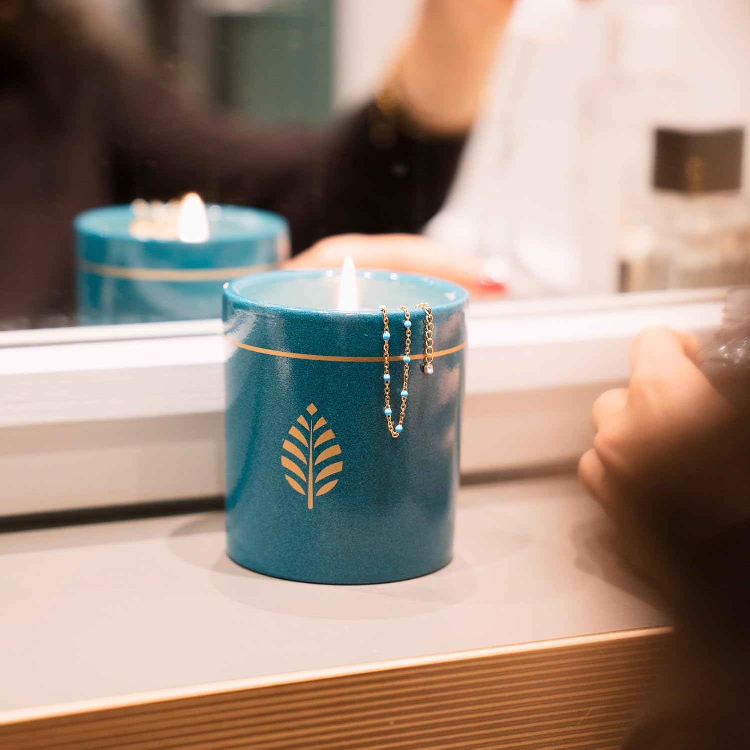Bougie parfumée pour une ambiance chaleureuse, idéale pour la détente et la décoration – Image 2