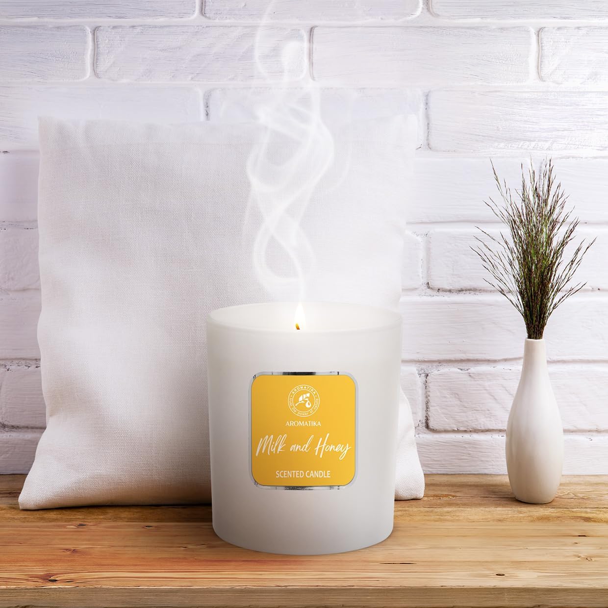 Bougie parfumée pour une ambiance chaleureuse en décoration intérieure – Image 7