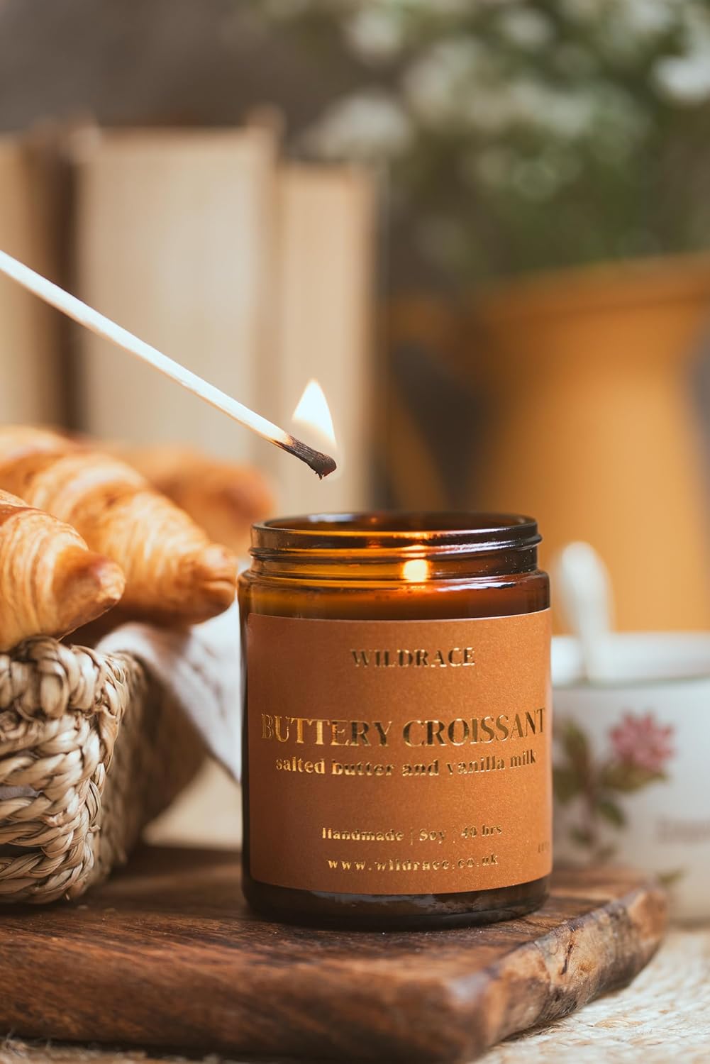 Bougie parfumée pour une ambiance chaleureuse, idéale pour la décoration et la détente – Image 6