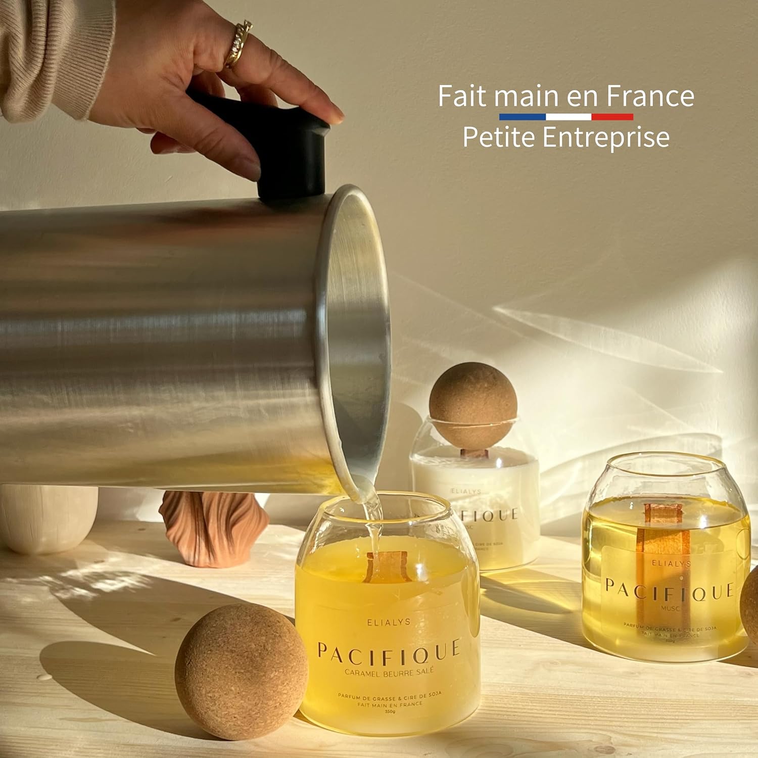 Bougie parfumée pour la décoration intérieure : créez une ambiance chaleureuse et relaxante – Image 4