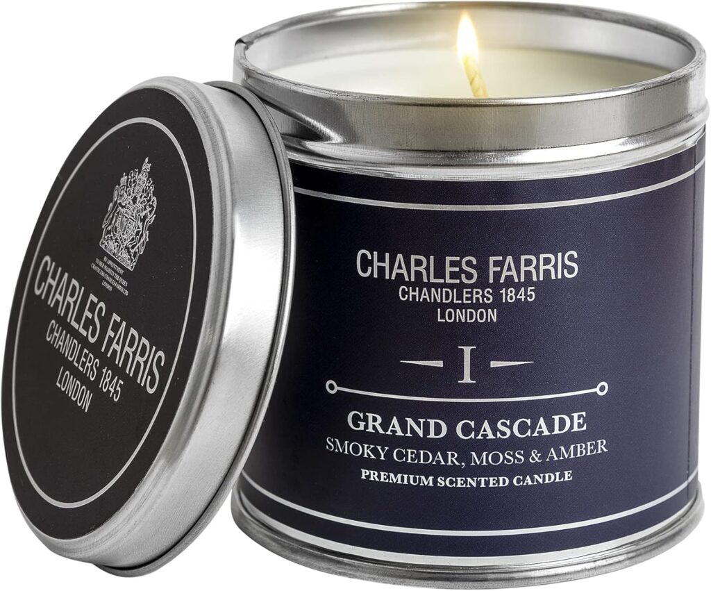 Bougie parfumée pour une décoration élégante, créant une ambiance chaleureuse