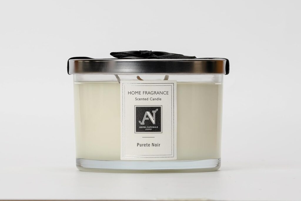 Bougie parfumée pour une décoration élégante, créant une ambiance chaleureuse