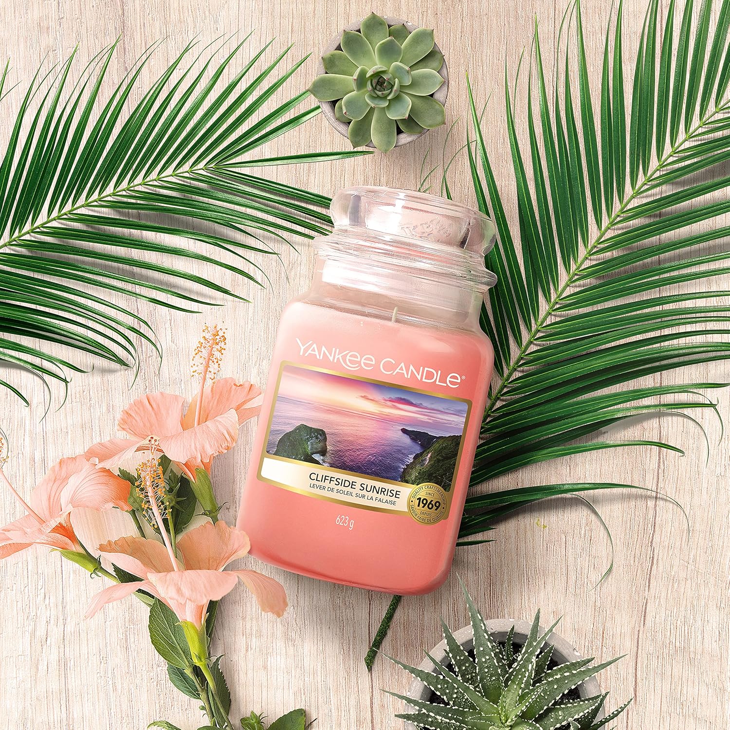 Bougie parfumée pour une ambiance chaleureuse et relaxante
Idéale pour la décoration intérieure ou un cadeau apaisant – Image 3